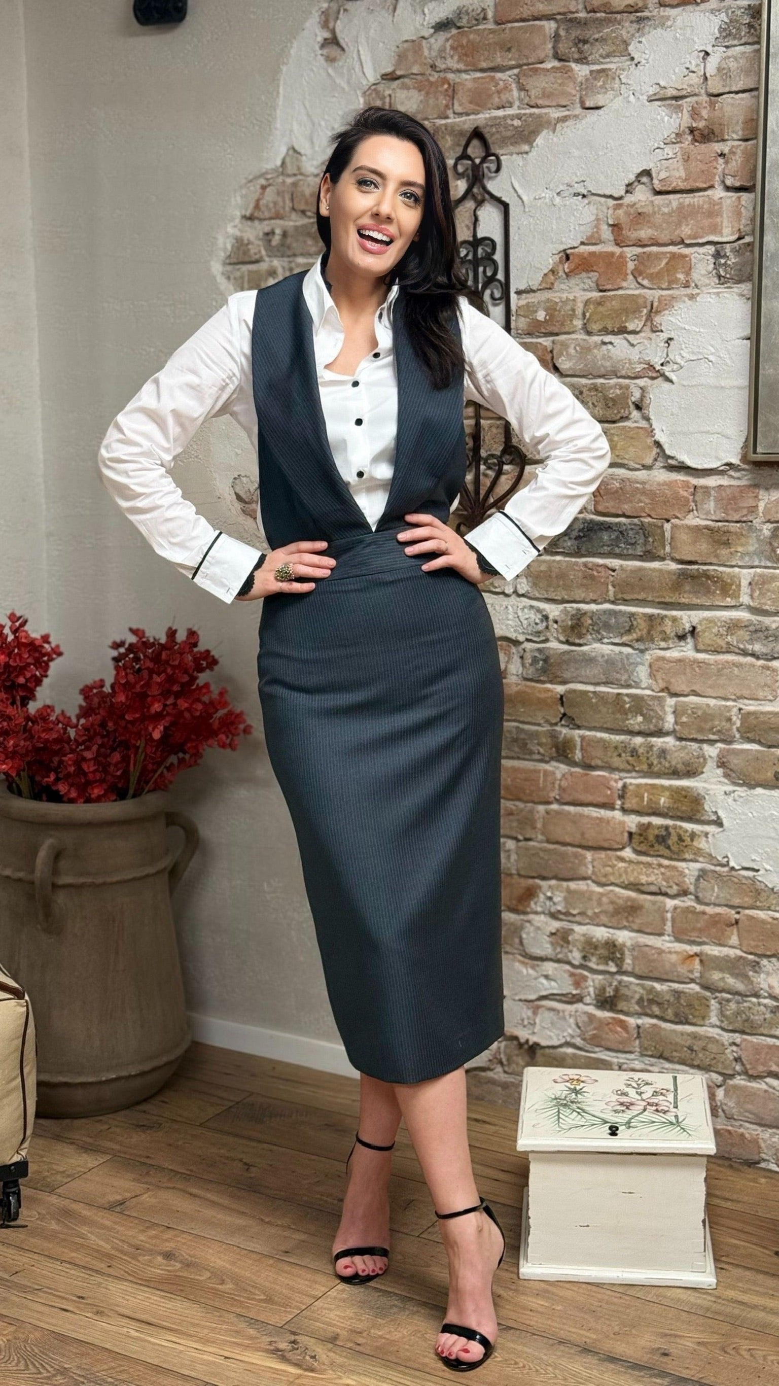 SARAFAN DIN STOFĂ DE LÂNĂ