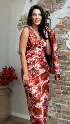 COSTUM DIN BROCART DE MĂTASE NATURALĂ 