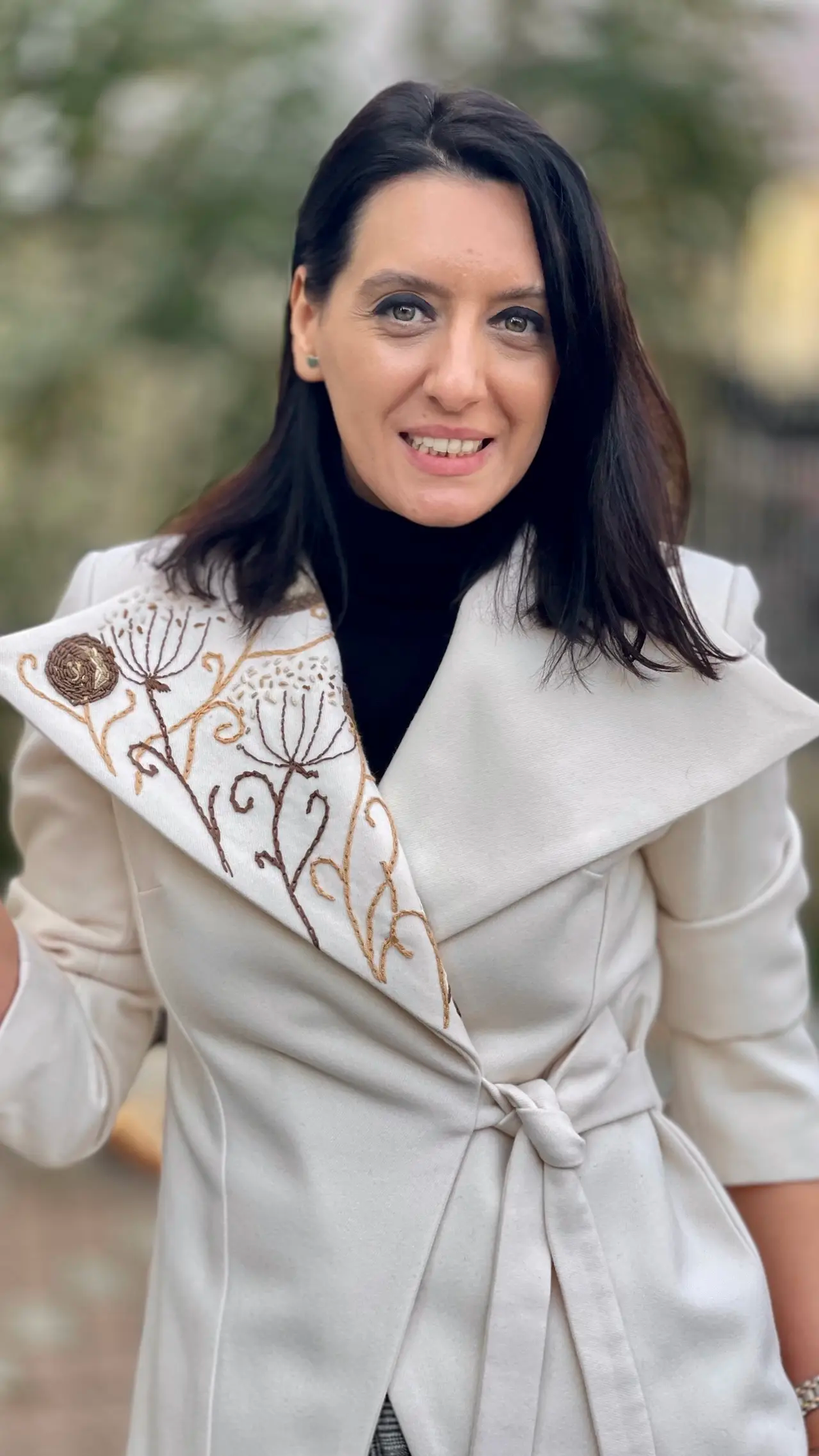 JACHETĂ DIN STOFĂ IVORY BRODATĂ MANUAL 