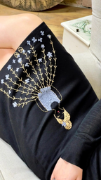 FUSTĂ NEAGRĂ DIN STOFĂ BRODATĂ MANUAL 