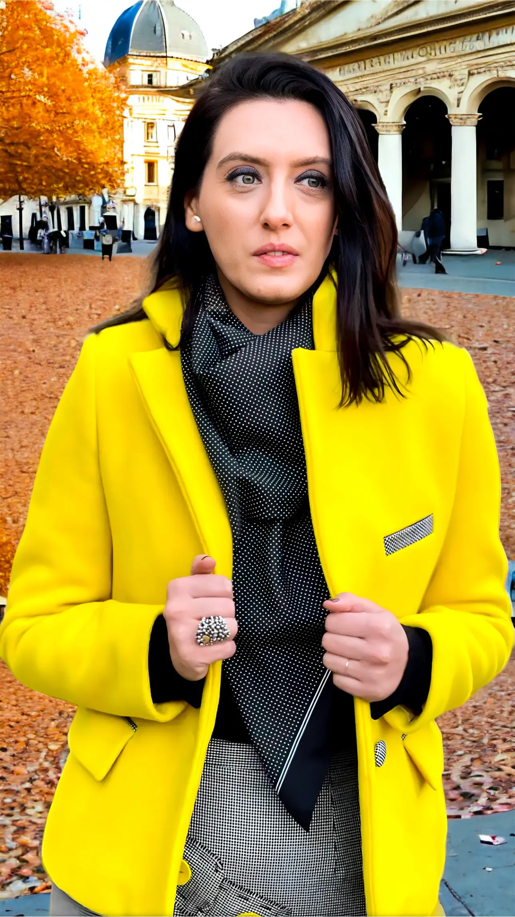 JACHETĂ DIN STOFĂ DE LÂNĂ GALBENĂ 