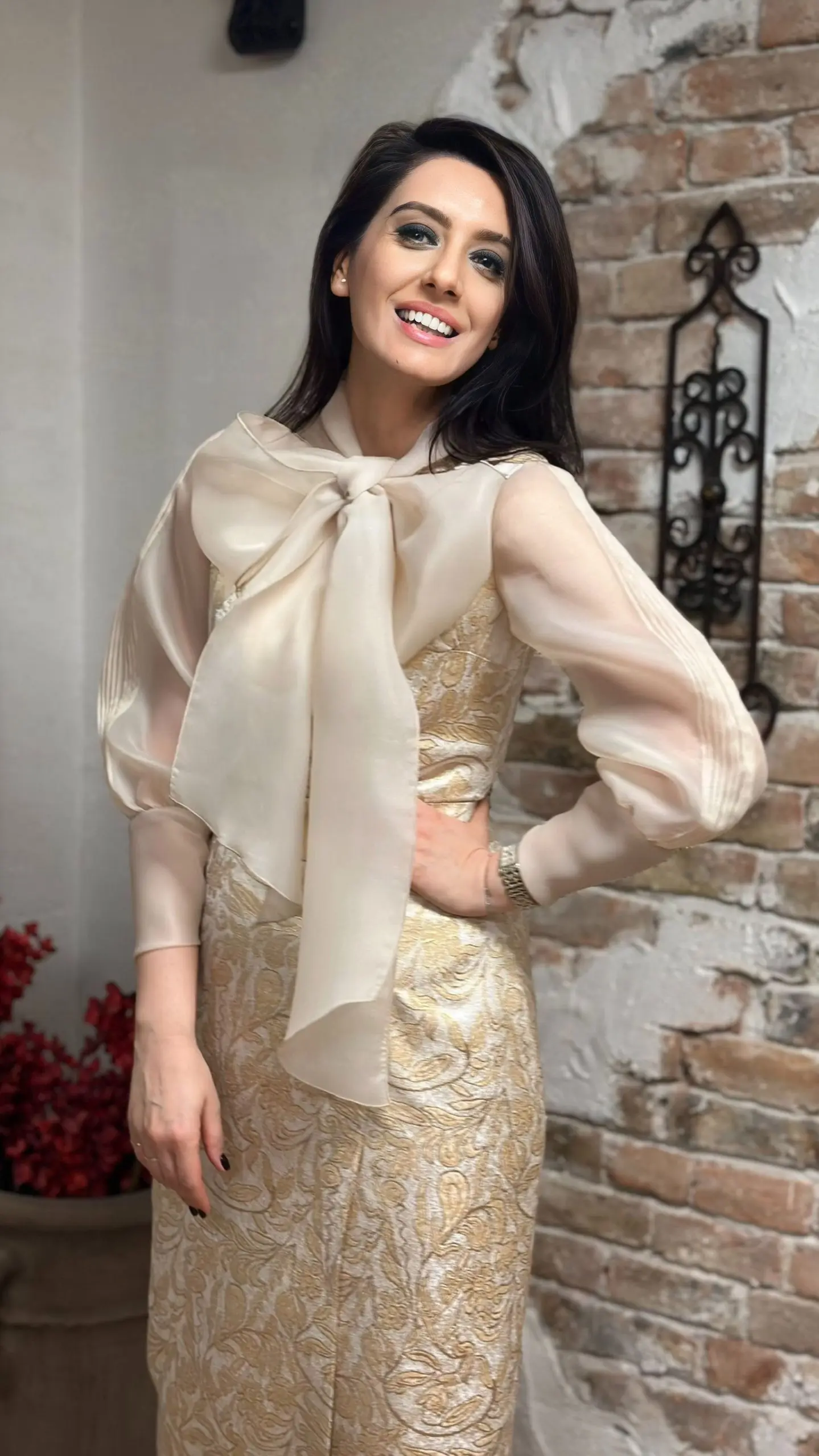 ROCHIE DIN BROCART ȘI ORGANZA 